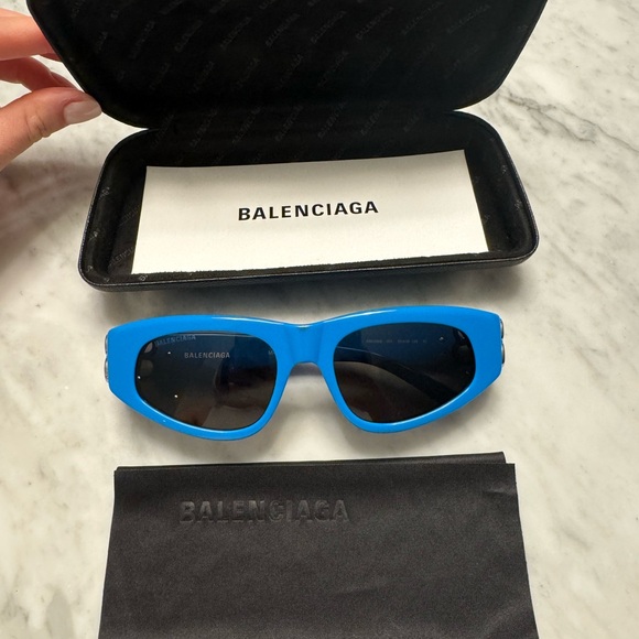 Balenciaga Sunglasses - Picture 2 of 7